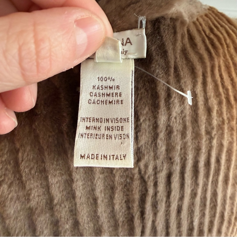 AGNONA Reversible Ribbed Cashmere & Mink Vest Sz 50 Made in Italy - Picture 6 of 7